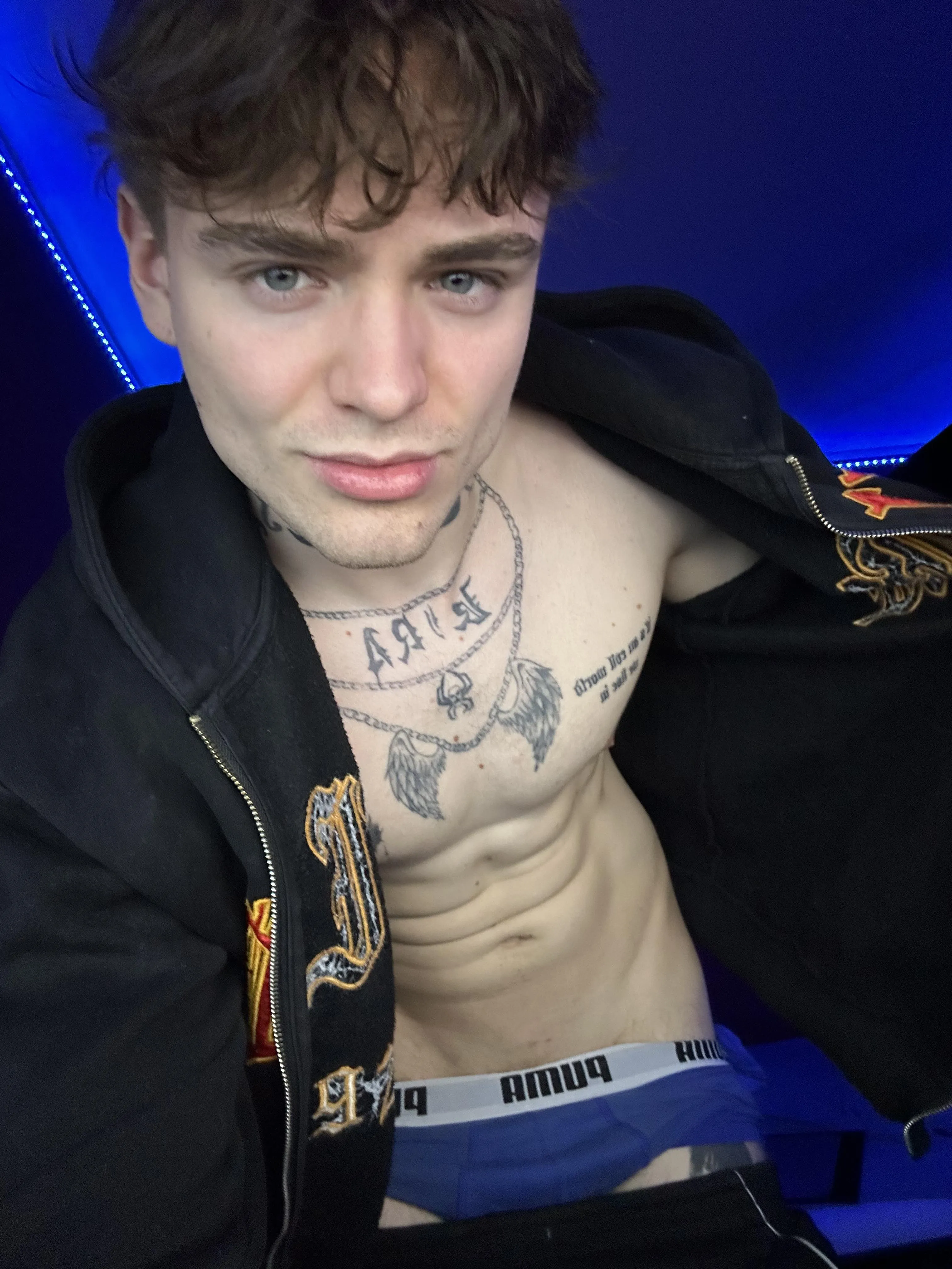 gotta get myself some hollister underwear