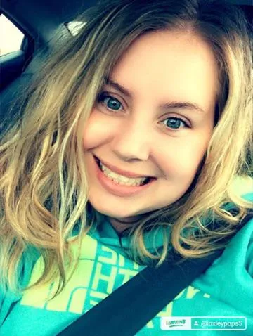 Looking for multiple men to gang bang my wife.