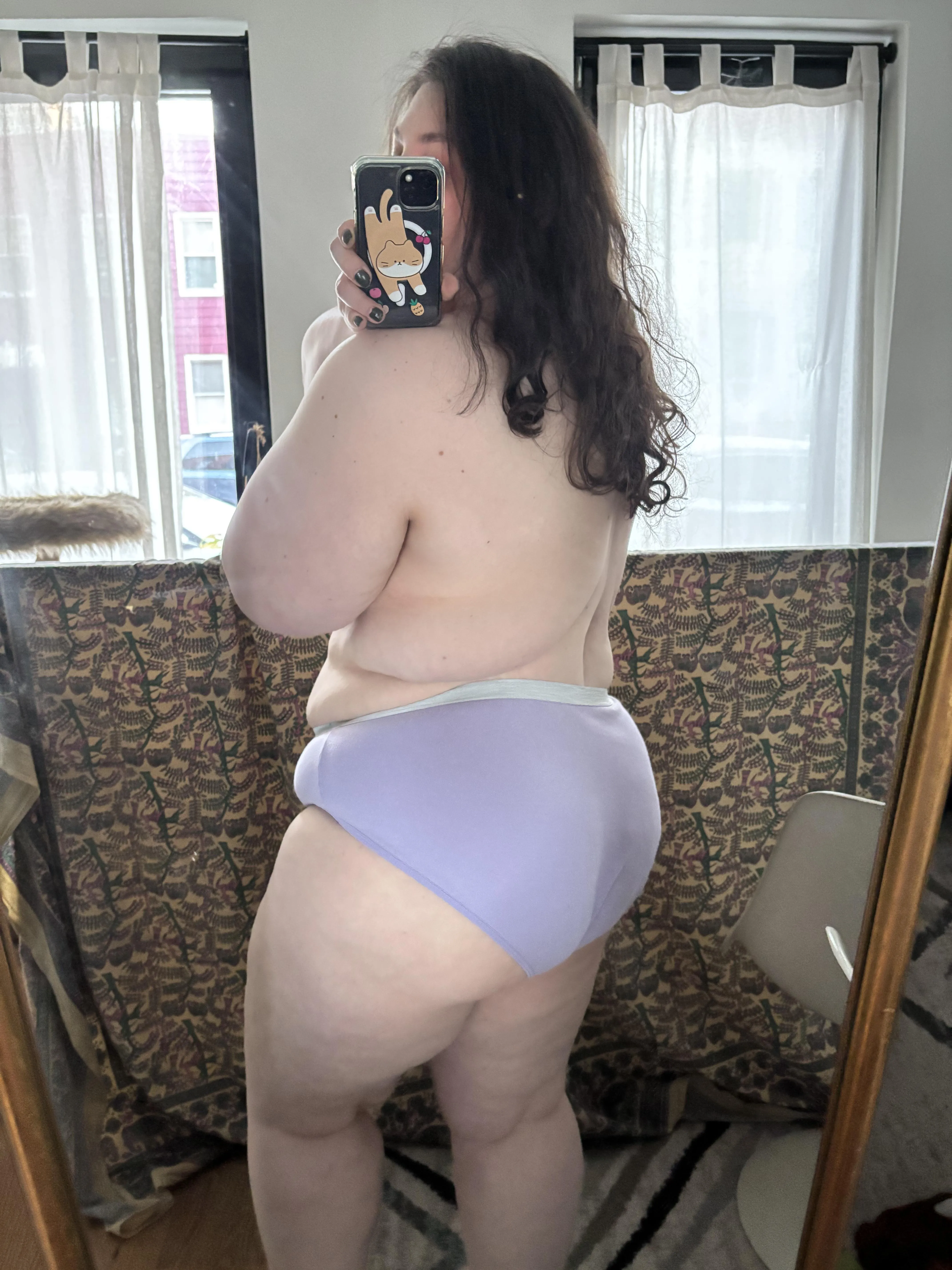 a polar vortex necessitates big undies to keep my butt warm