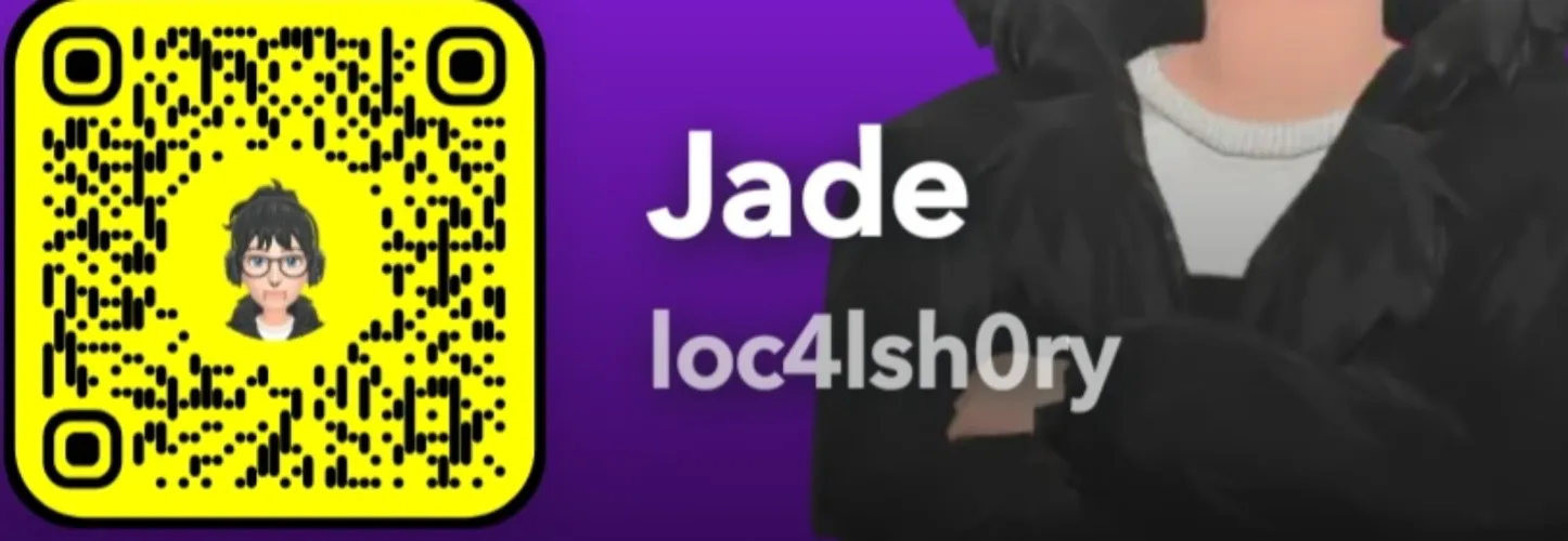 Add me for nudes im selling