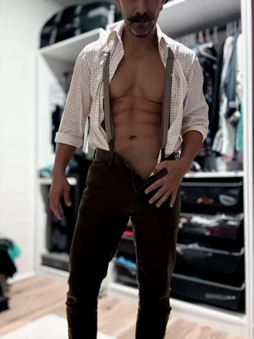 Going for a classic look, happy teaseday sexy people! [m]