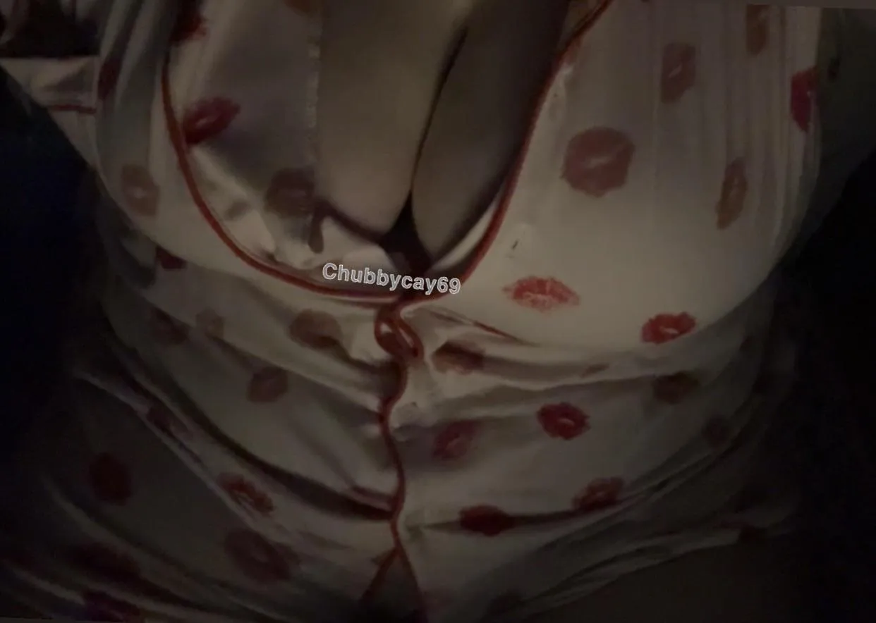 Kiss and suck them 😈