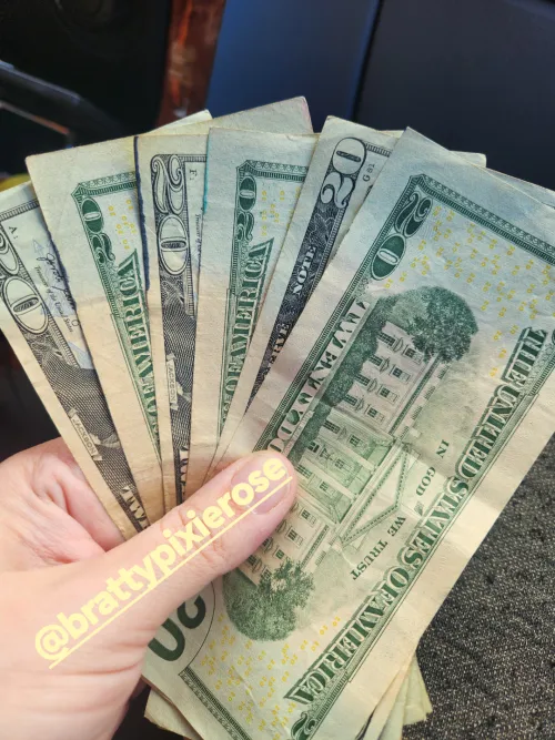Love when good boys are so eager to hand over the extra cash they make🤑😈