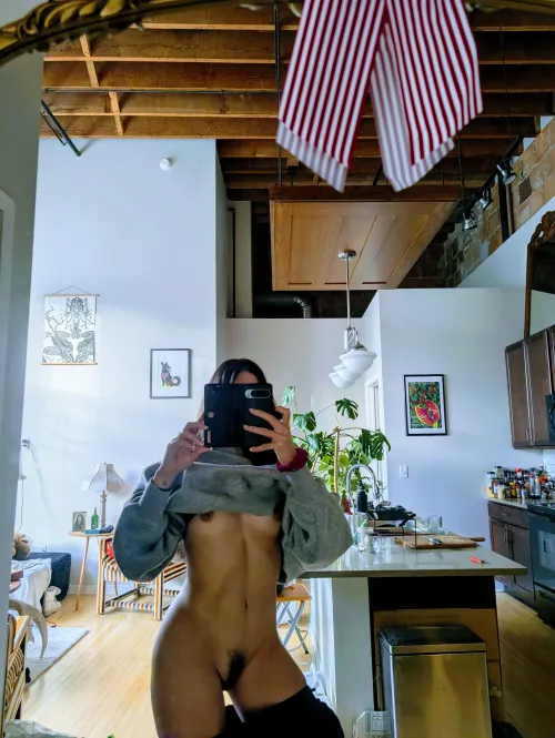 My thick bush all neatly trimmed ✨😘