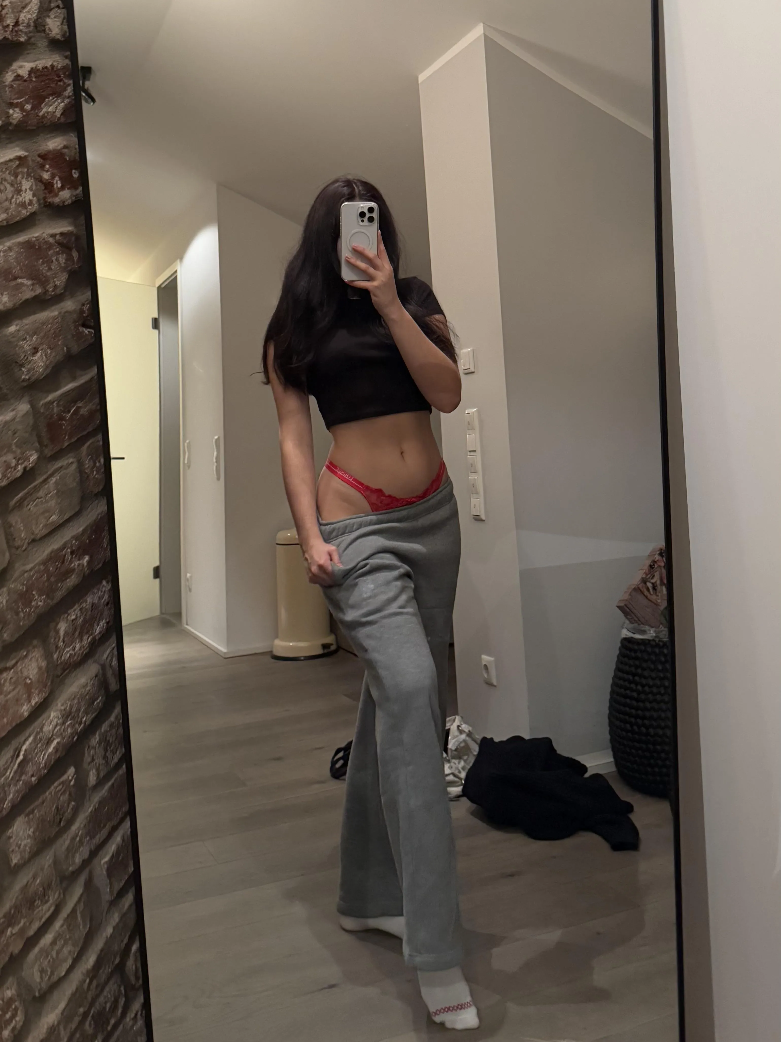 Rote Unterwäsche oder lieber keine?