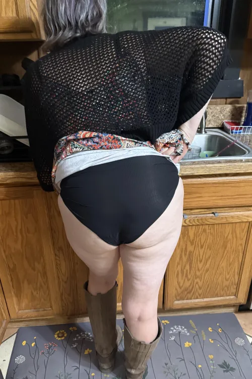 Would you help with the dishes?