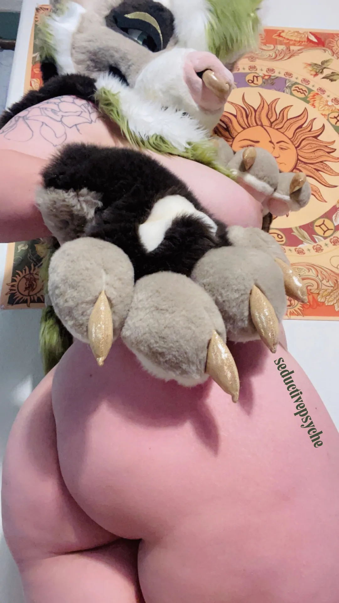 All paws on me [SeductivePsyche]