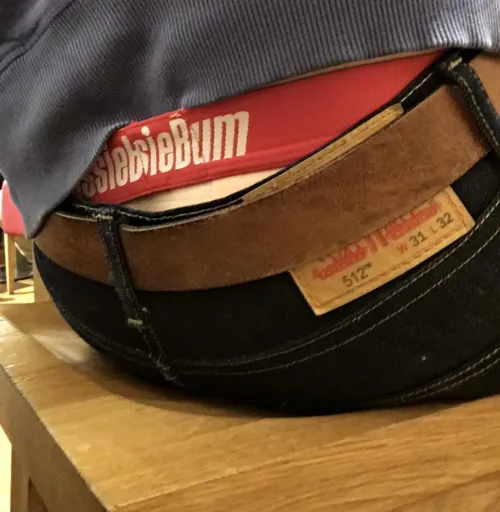 Jockstrap waistbands do have a tendency to ride up. I’ll leave it up to you to decide if that’s a good or a bad thing.