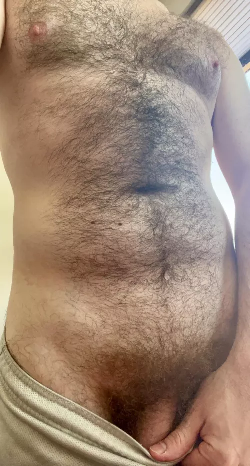 32 and this is the longest I’ve gone without trimming.