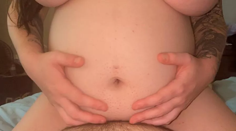 Got fucked by my hubby 28 weeks pregnant 😉 I let him film the whole thing