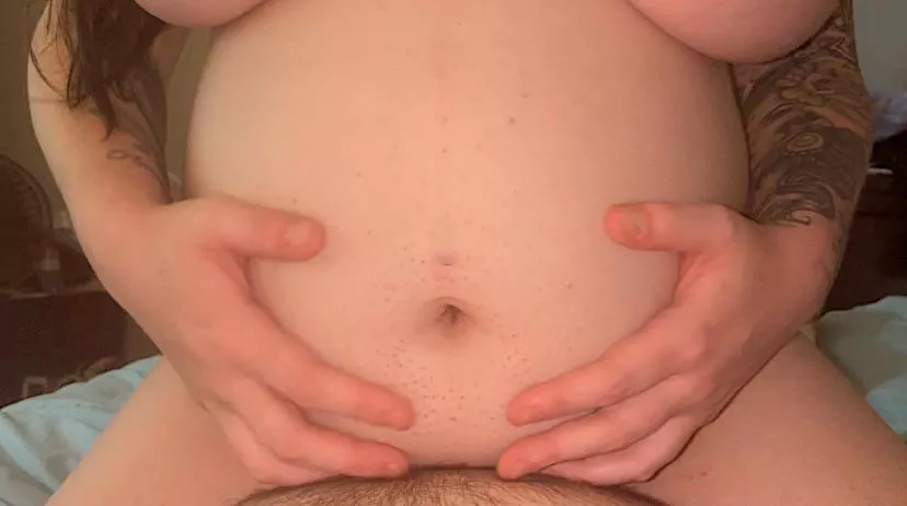 Got fucked by my hubby 28 weeks pregnant 😉 I let him film the whole thing