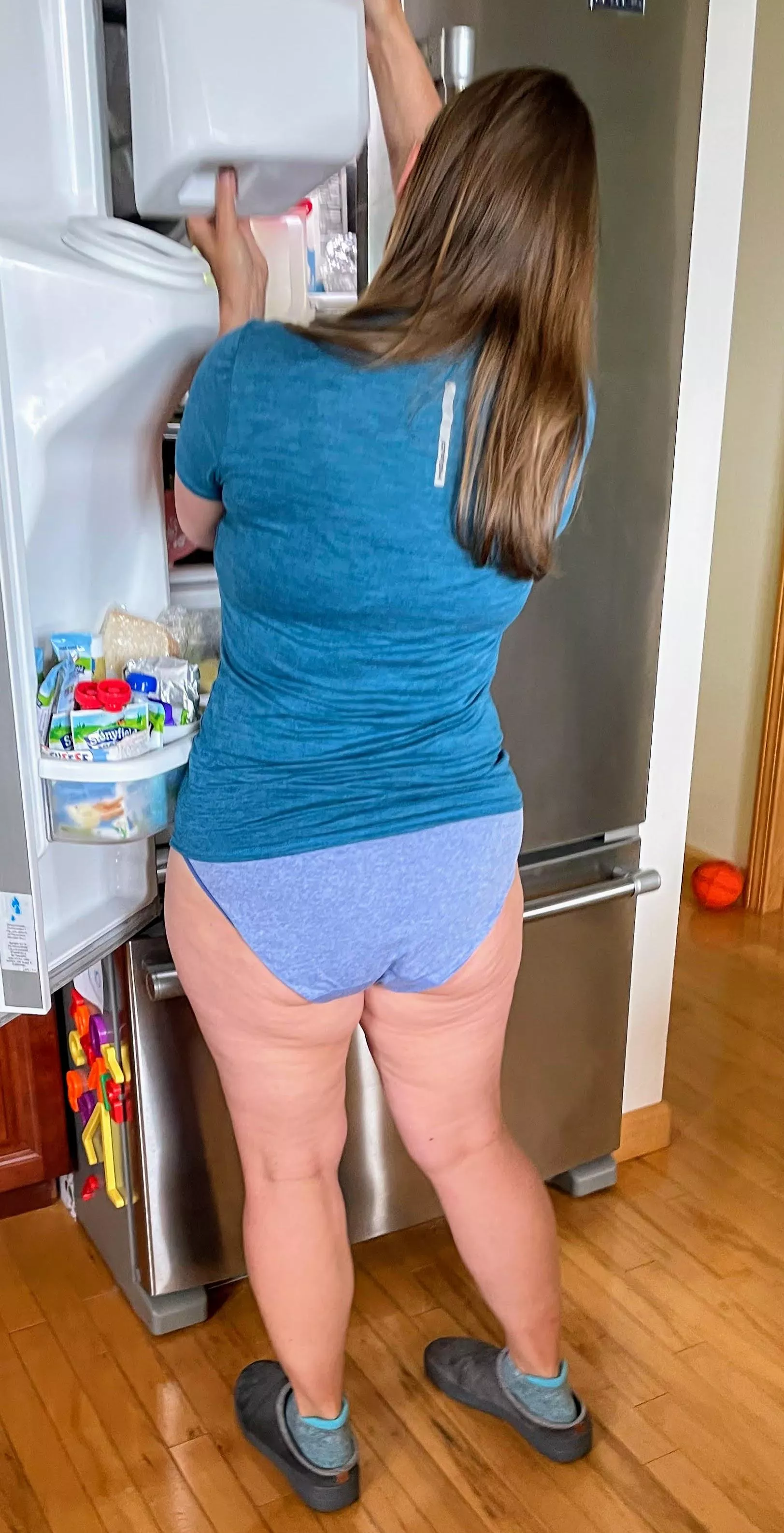 looks good in her granny panties looks good in her granny panties