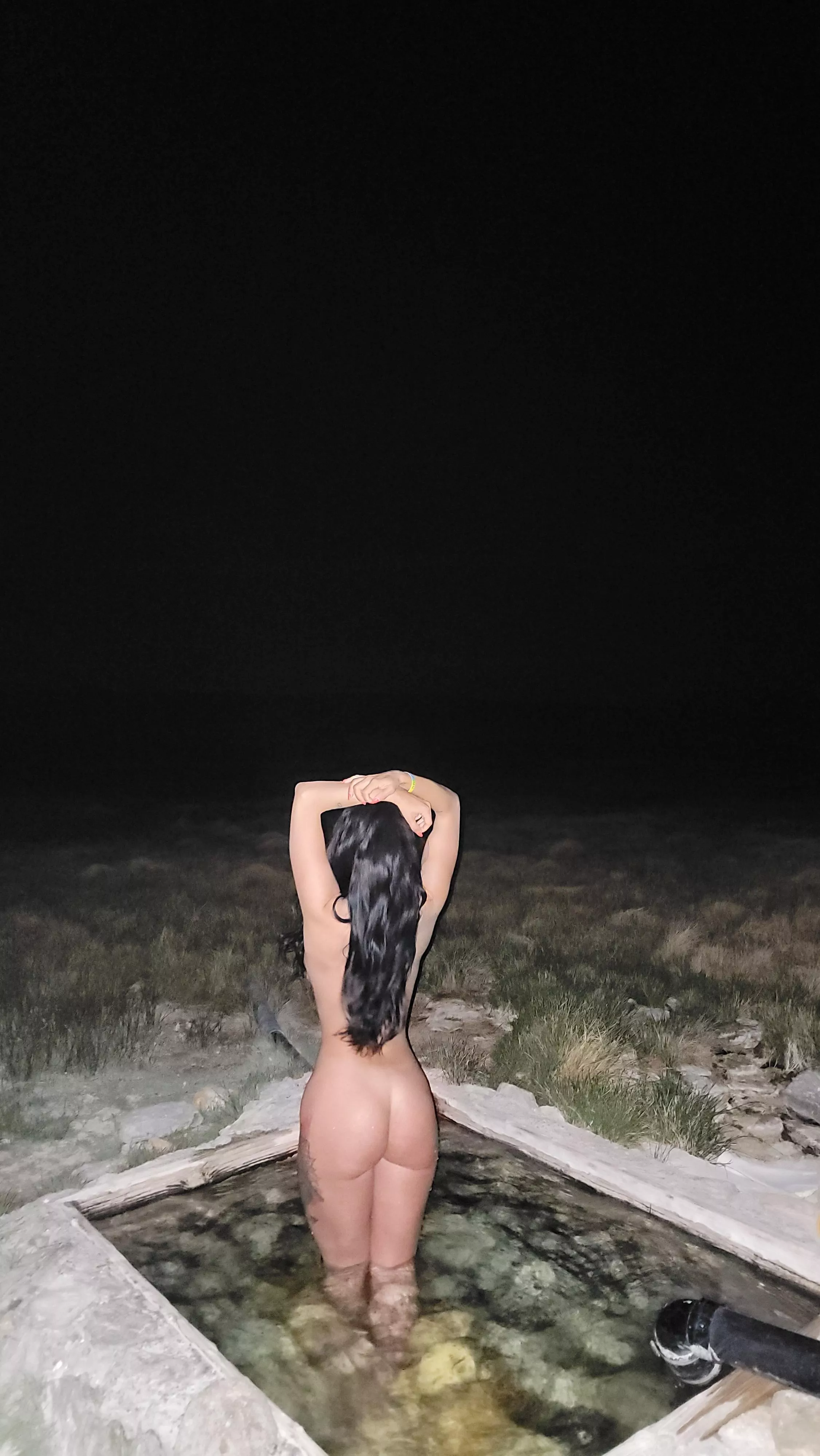 When you get a secret hot spring tub all to yourself 😍