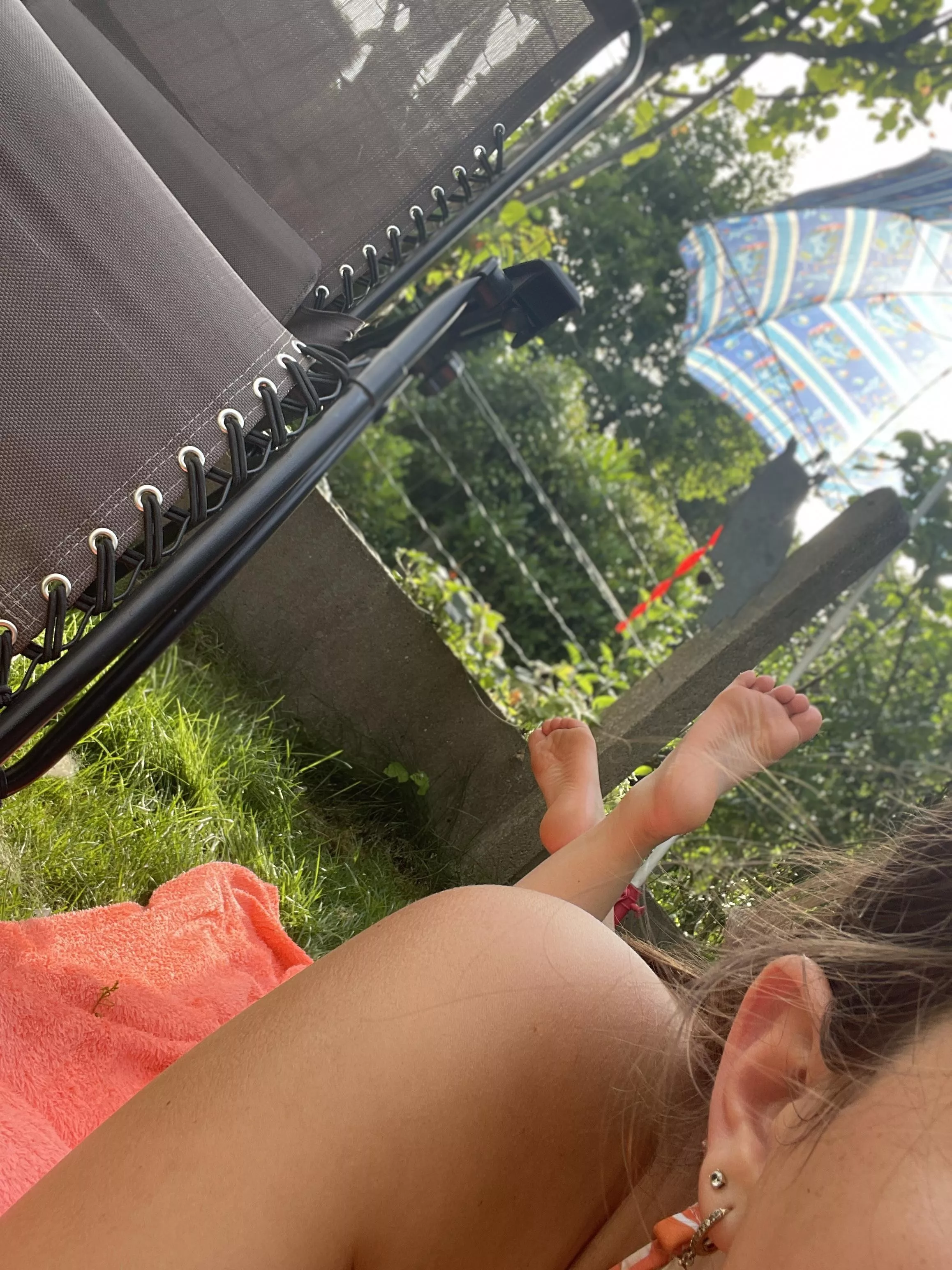 Be a good boy and come clean these soles! 🐶