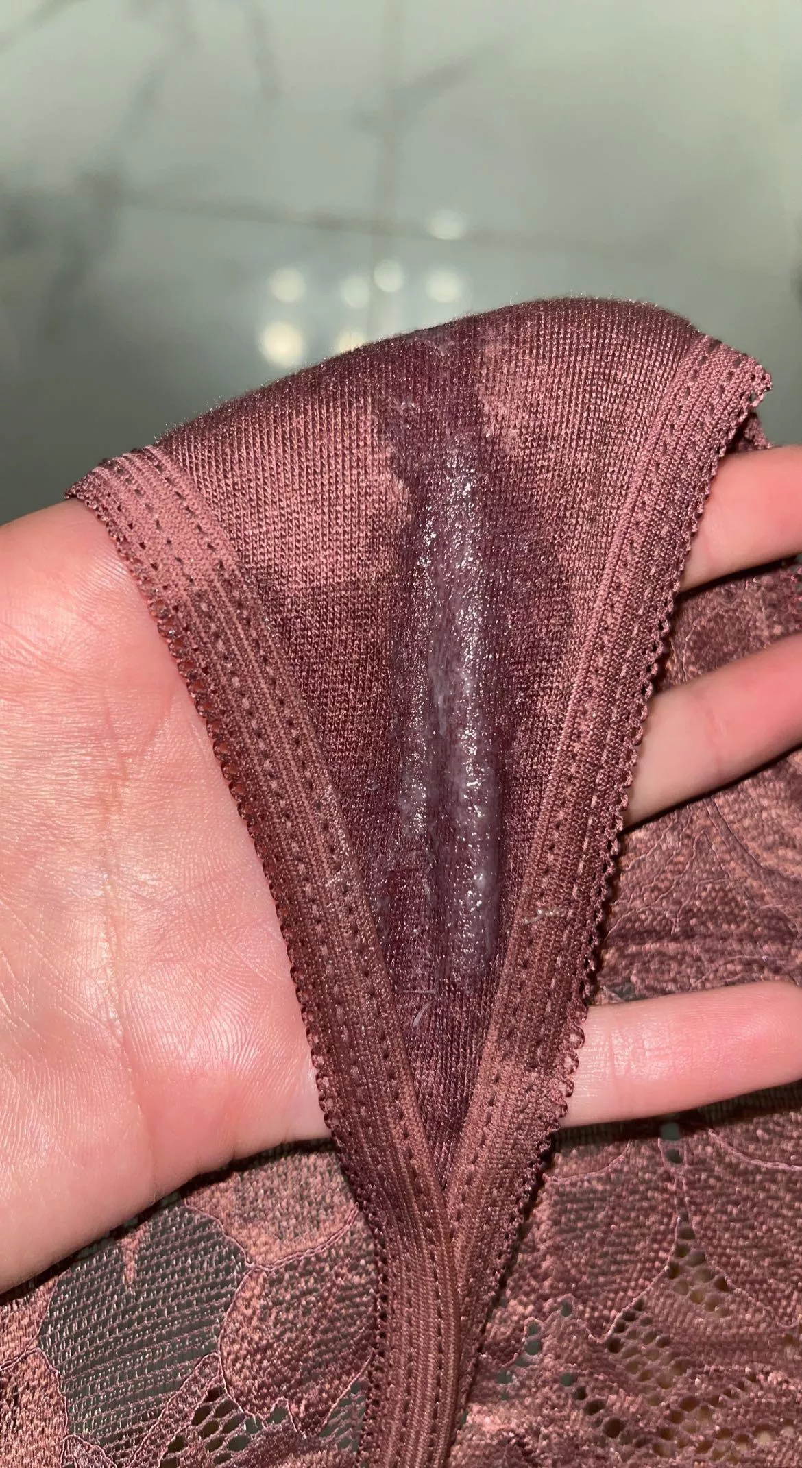 Do you like my wet spot? 💖