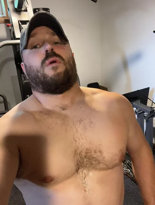 Sweaty, wet chest hair ๐ฆ