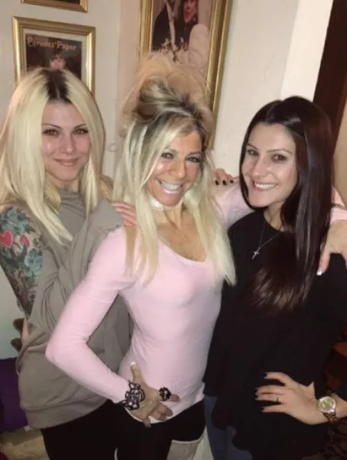 Mother & daughter trio