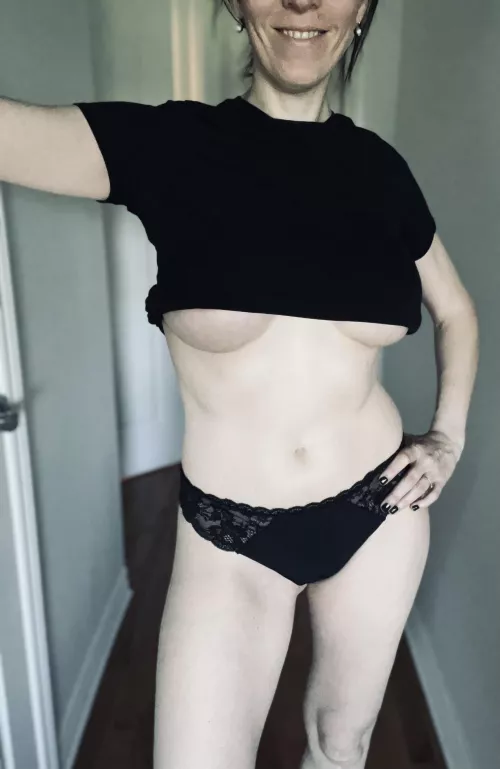 I love to grade papers while masturbating 😈