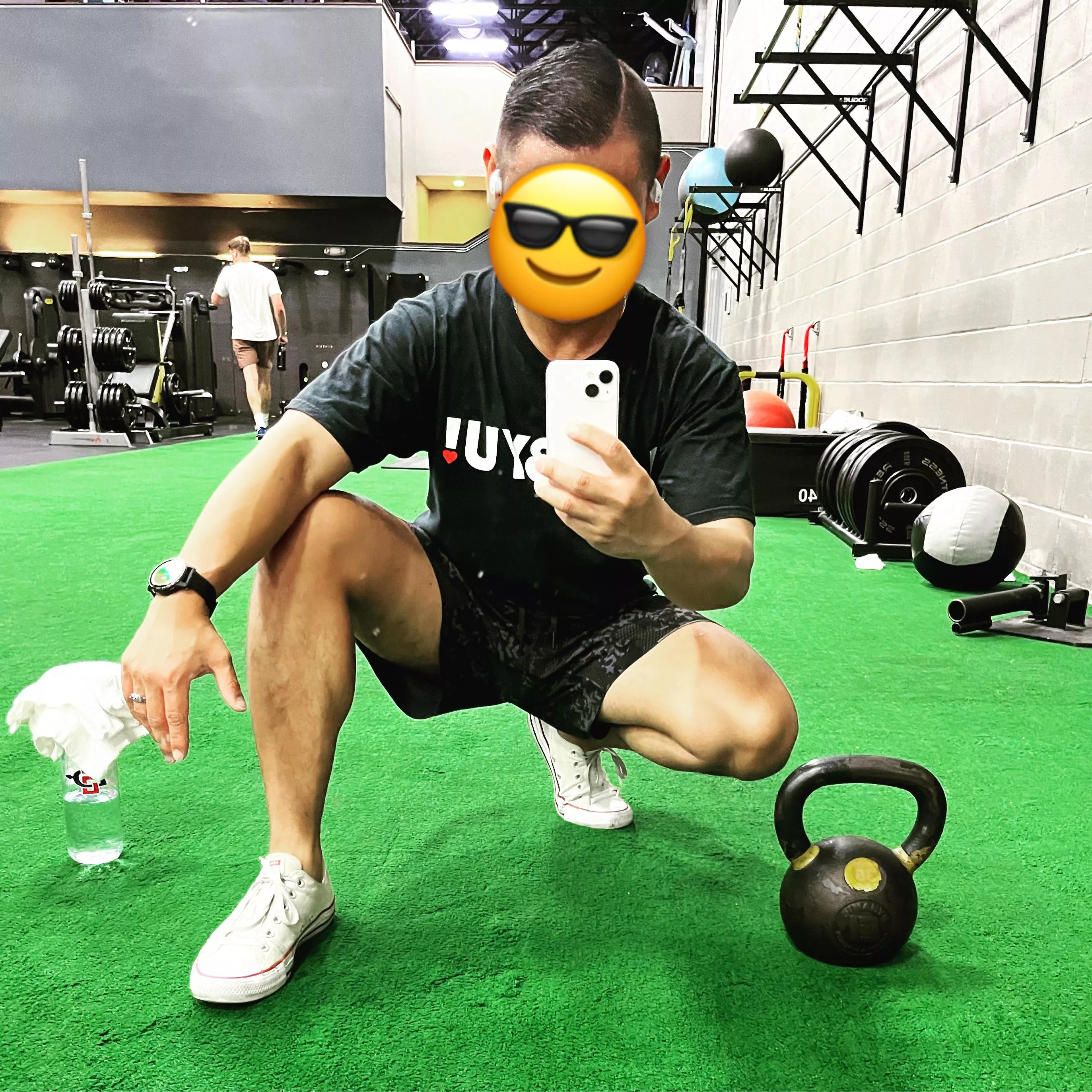 Not as intense as most of y’all’s forearm, but I like when that one long vein pops. 😎