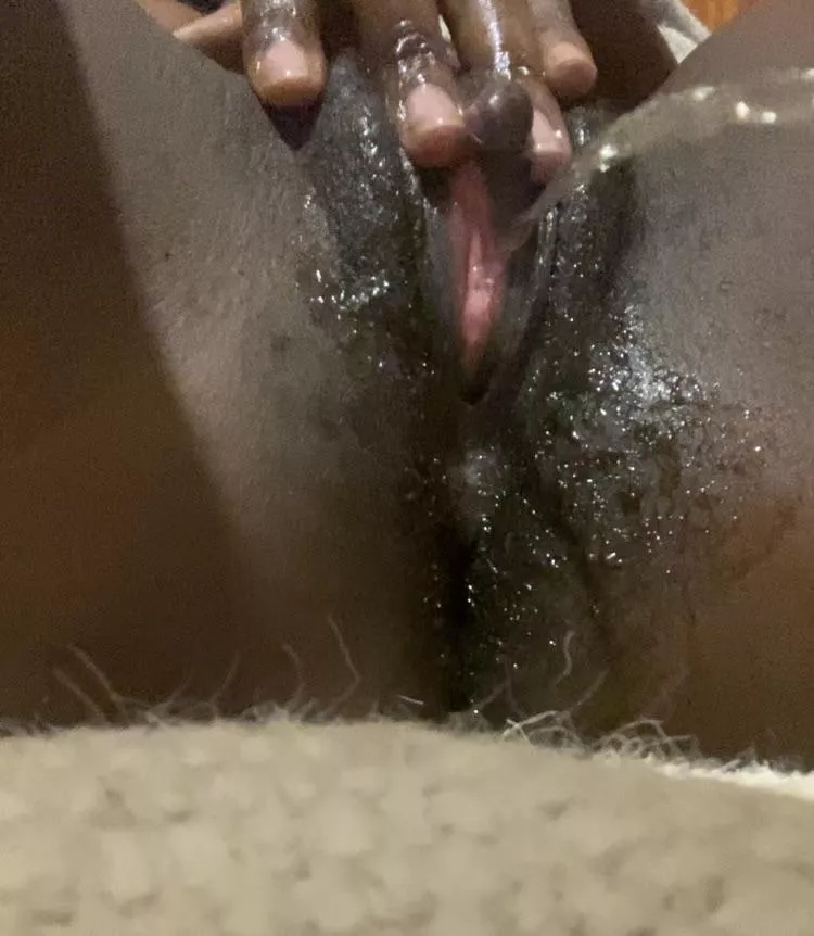 Drinks are served, I just don’t have a glass 😏