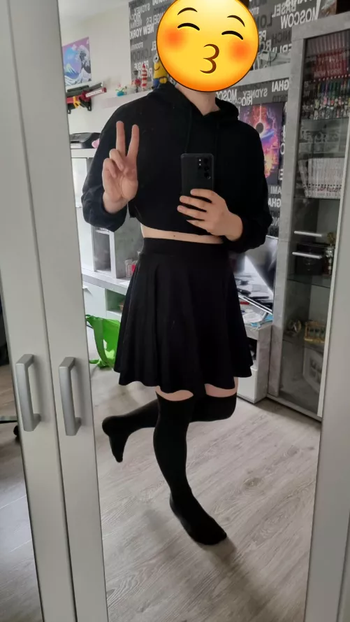 This Is my first post and I wanted to share my first outfit.