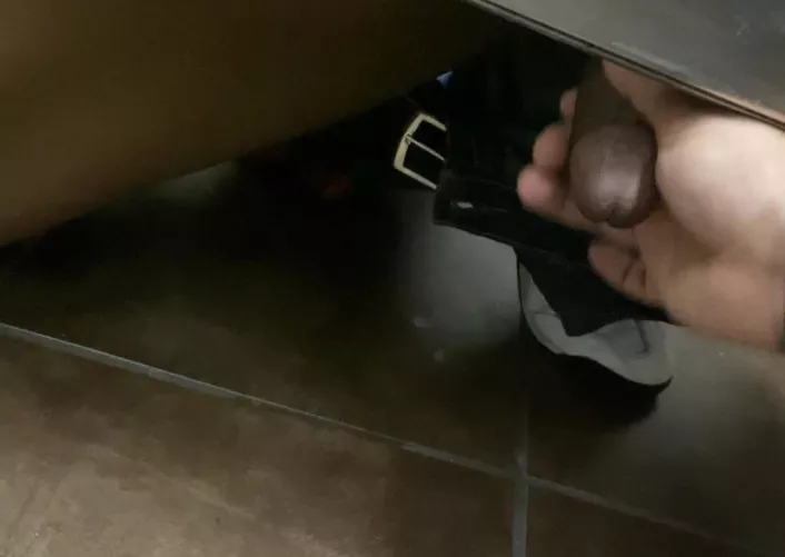 had the chance to please this bbc at galleria at tyler mall in riverside ca 👀