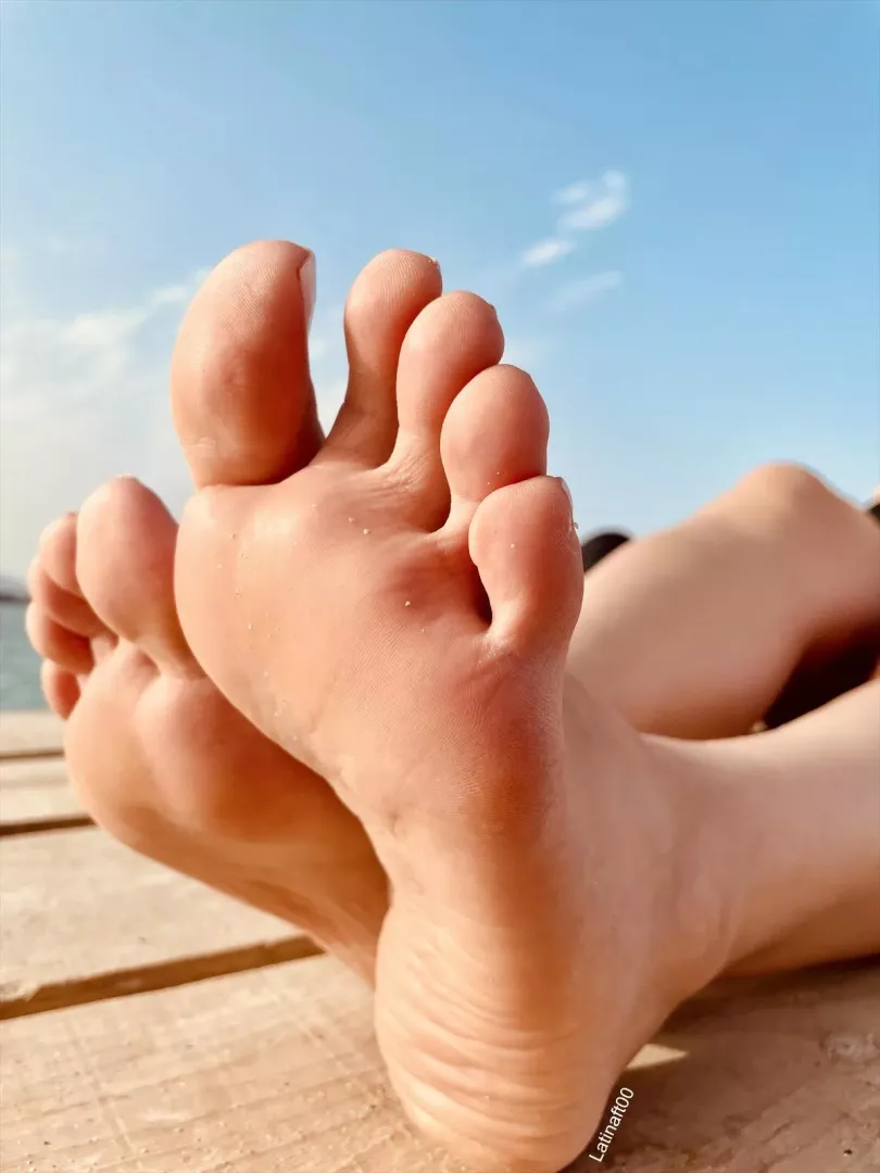Start at the toes and work your way down the soles