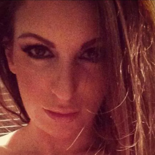 38 ✔️. Mom ✔️. MILF?