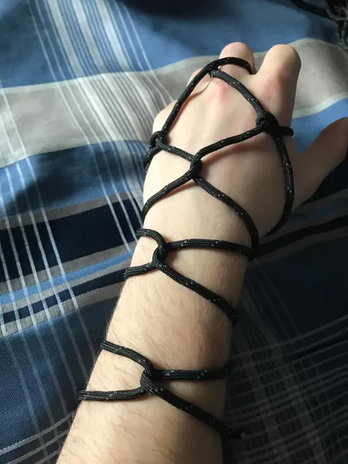 Does anyone know how they did this? (photo from r/shibari)