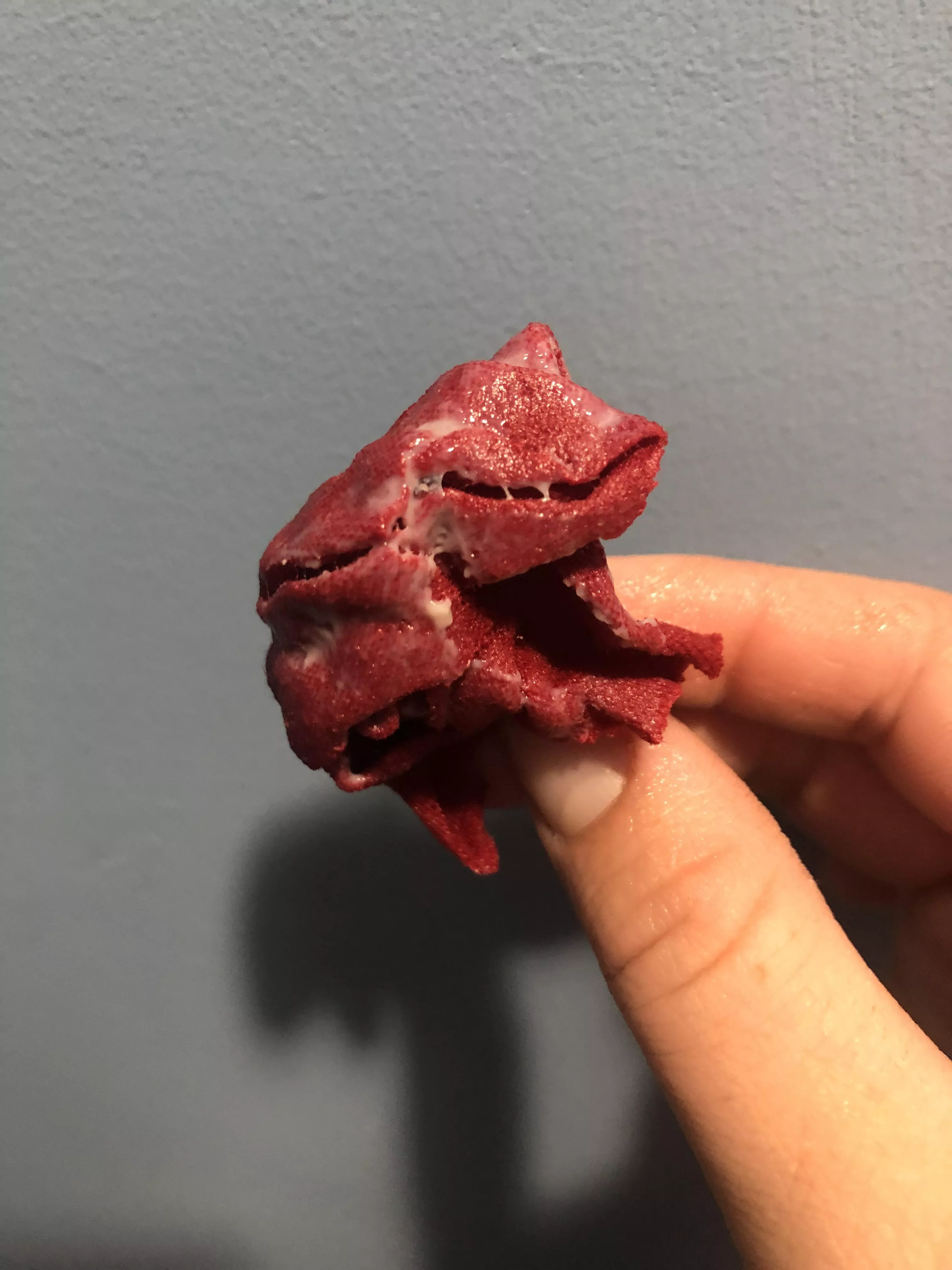 I stuff hankies deep and masturbate with them inside me because it turns me on. 🤫 [SELLING] [US] [CAN] [F]