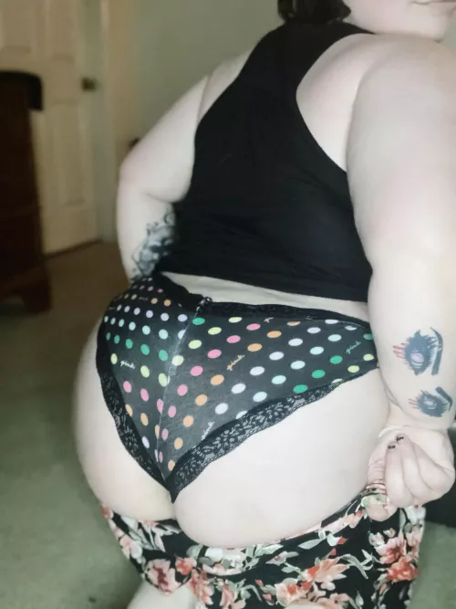 [Selling] [US] Verified 20 Year old bbw selling used panties❤️ wet 24/7❤️ free tracking❤️ 2-3 day wear❤️ fetish friendly!!❤️Ask about my menu❤️(Kik):lilraccoongirl666 or (telegram):lilraccoongirl666