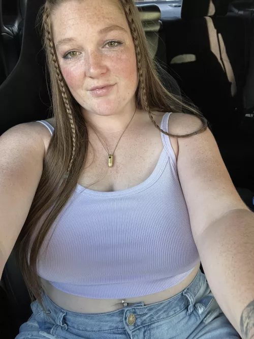 Just a regular selfie today:) hope you’d still smash😈