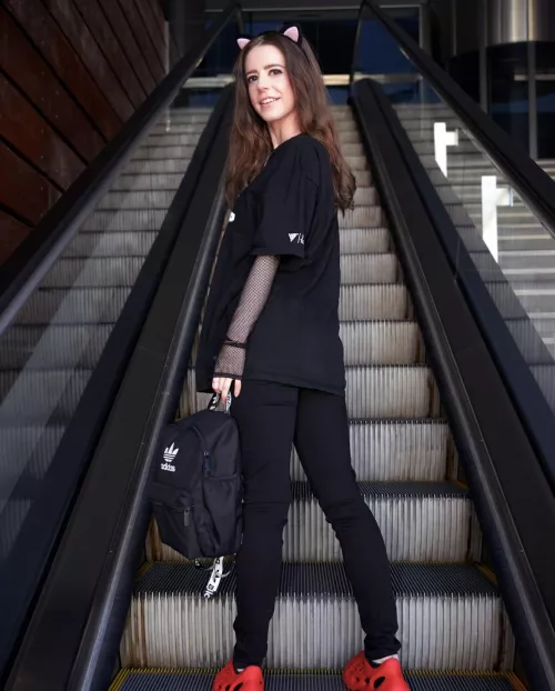 will u come pick me up? I'm scared 👉👈