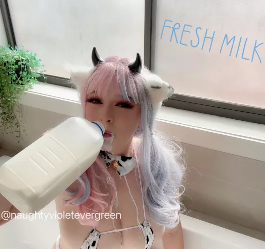 Excuse me, I’m just little thirsty 🤤