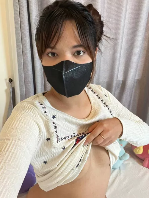 Try sexy selfie ๐