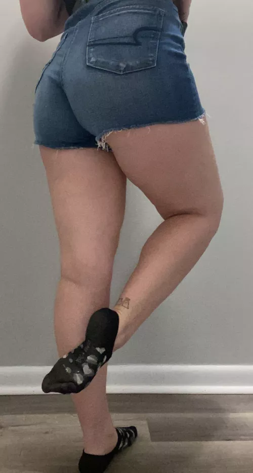 these socks are smelly and ready to be shipped! worn for 5 work days straight! $15 + shipping :)