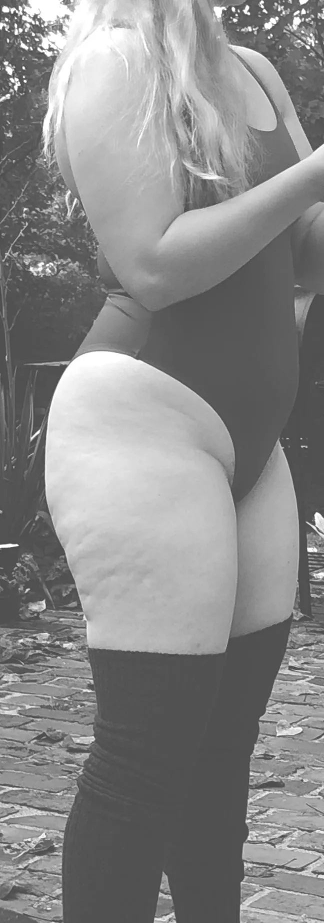 It’s my thighs and hips that really drive them crazy 😉