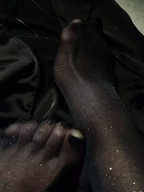 We came home after party, a bit tipsy, you took my dress off, what’s next? 🍸 💋 DM to get video