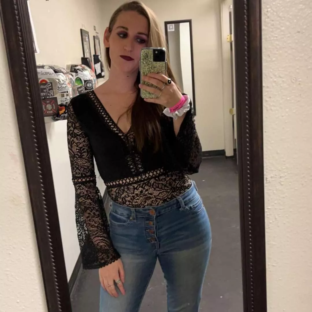 Is it normal to want a BBC to cum I side my exes tight pussy? and hope it knocks her up