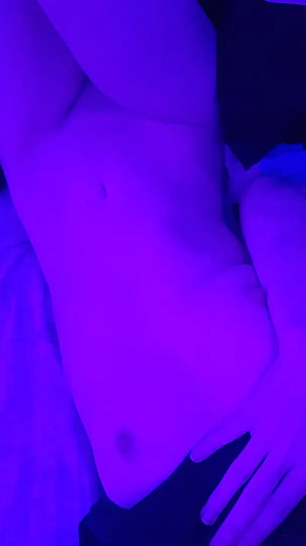 20F . i may be small, but that's part of the fun 😋