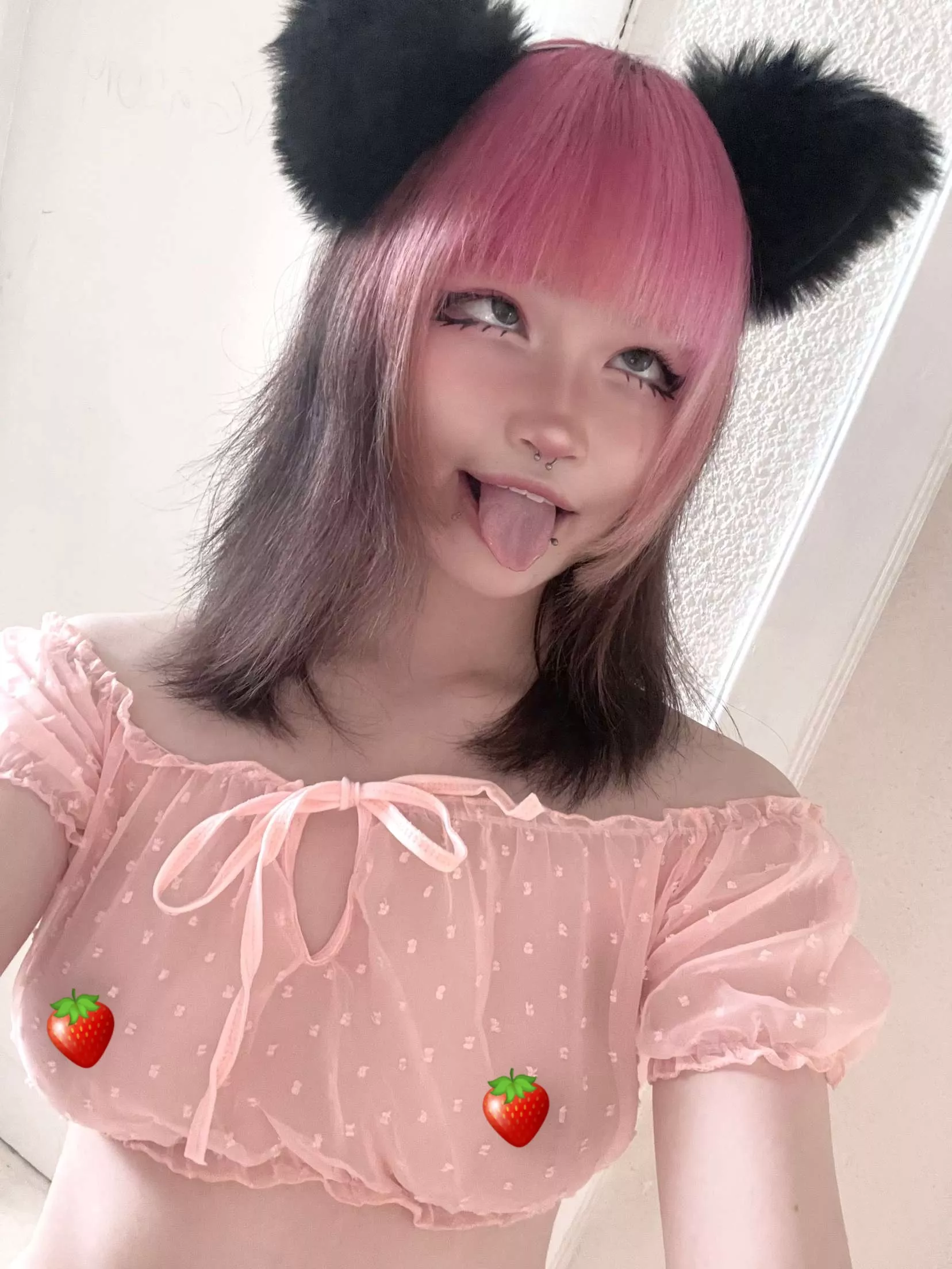 can I cook you breakfast while you game or watch anime? 💕💕