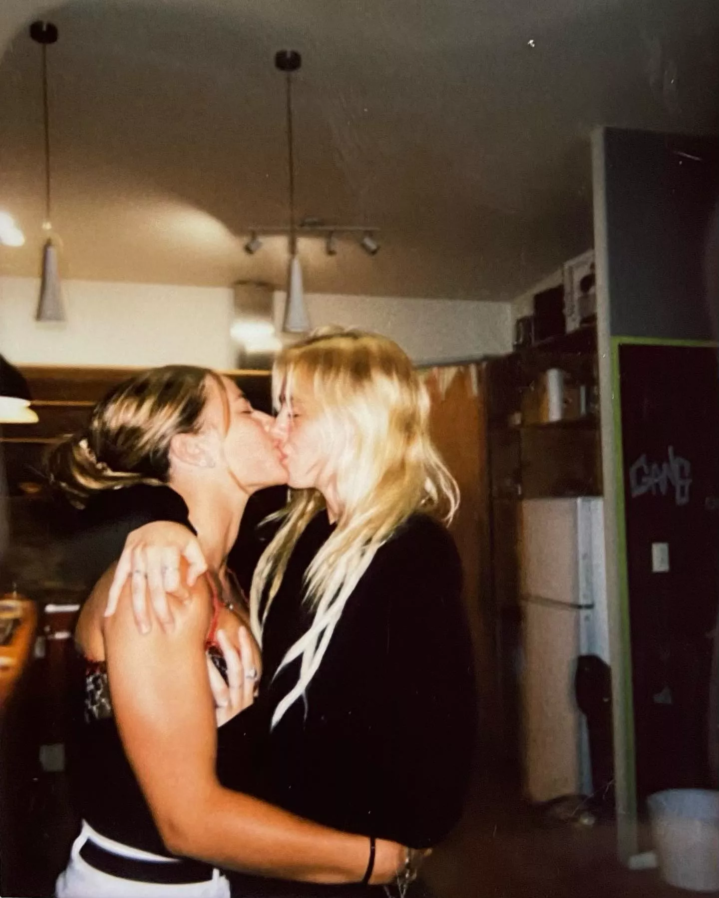 A little kiss A little kiss