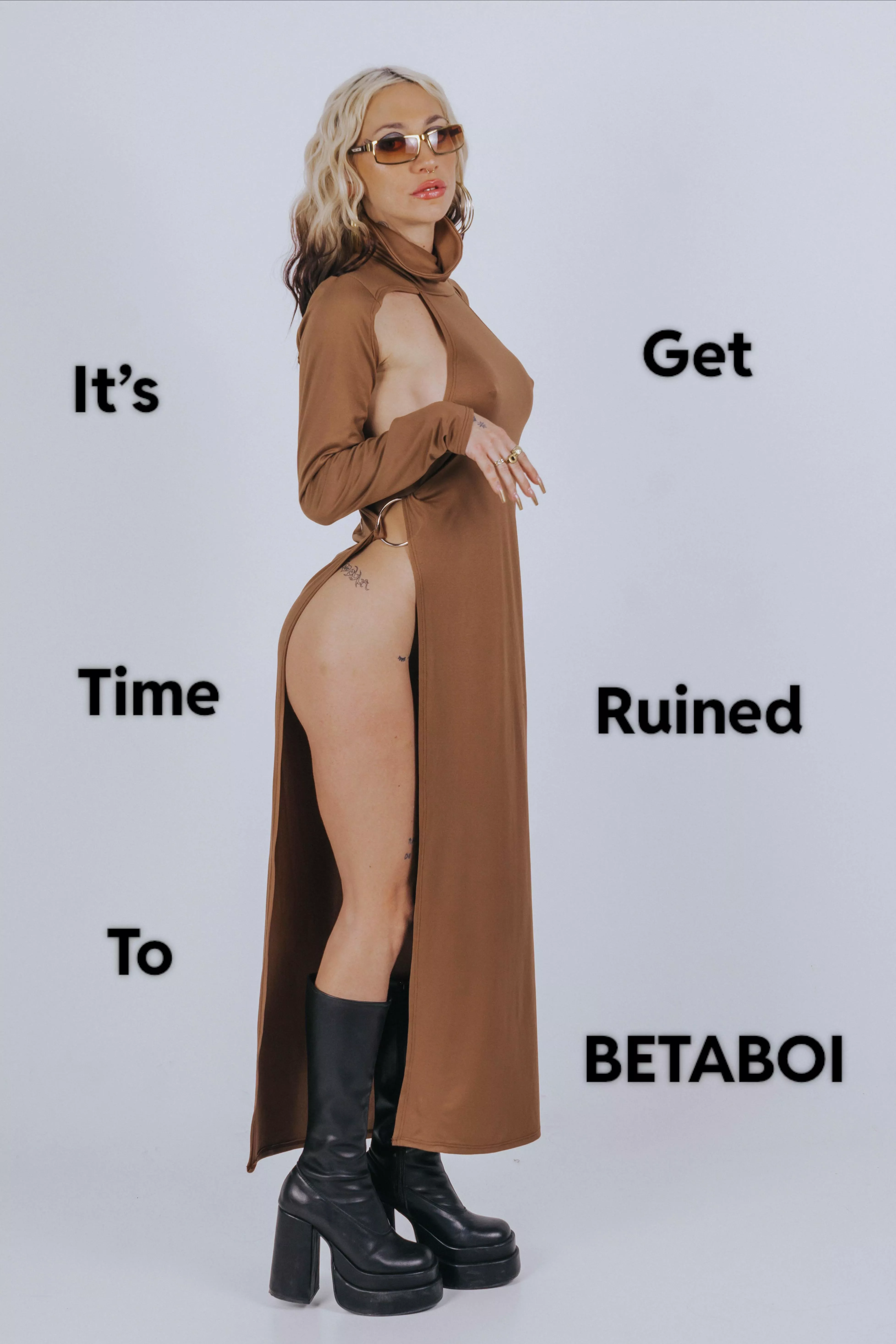 Beg For My Atenttion Pig