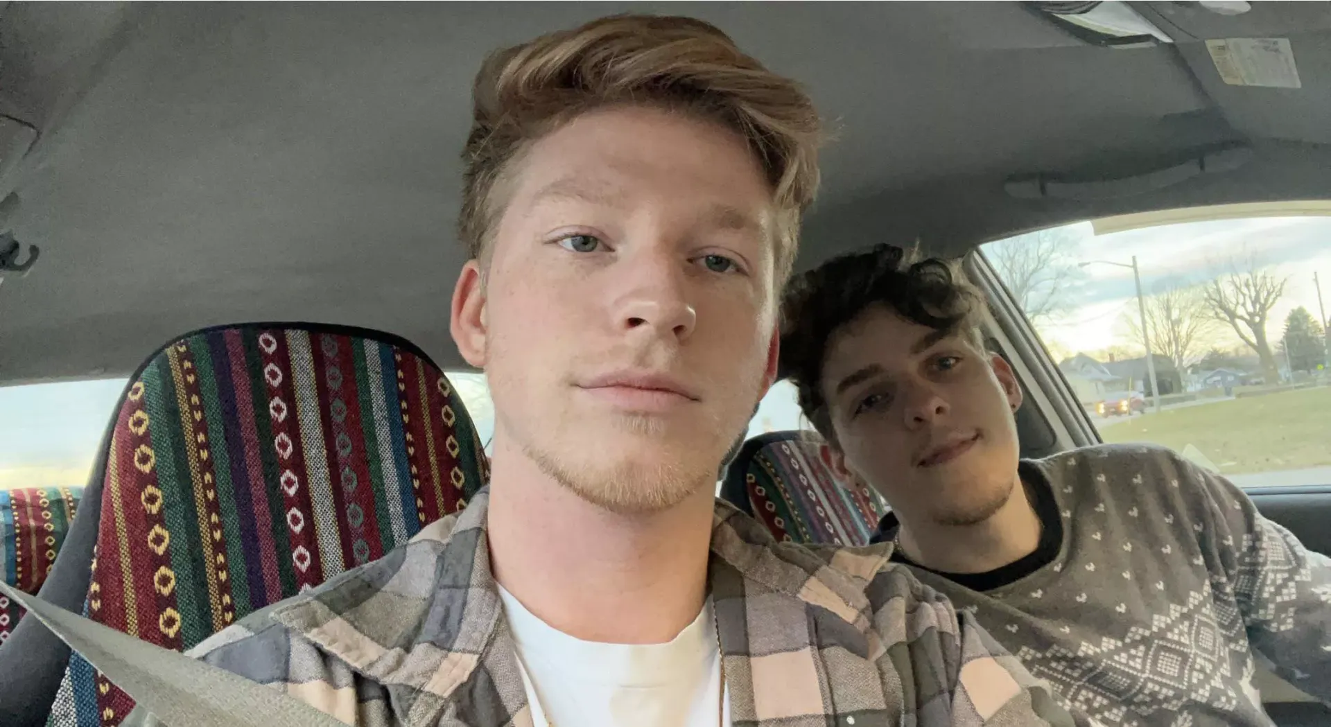 Me (left) and bf (right) best post of having a gamer bf is no judgement when I wanna game all day
