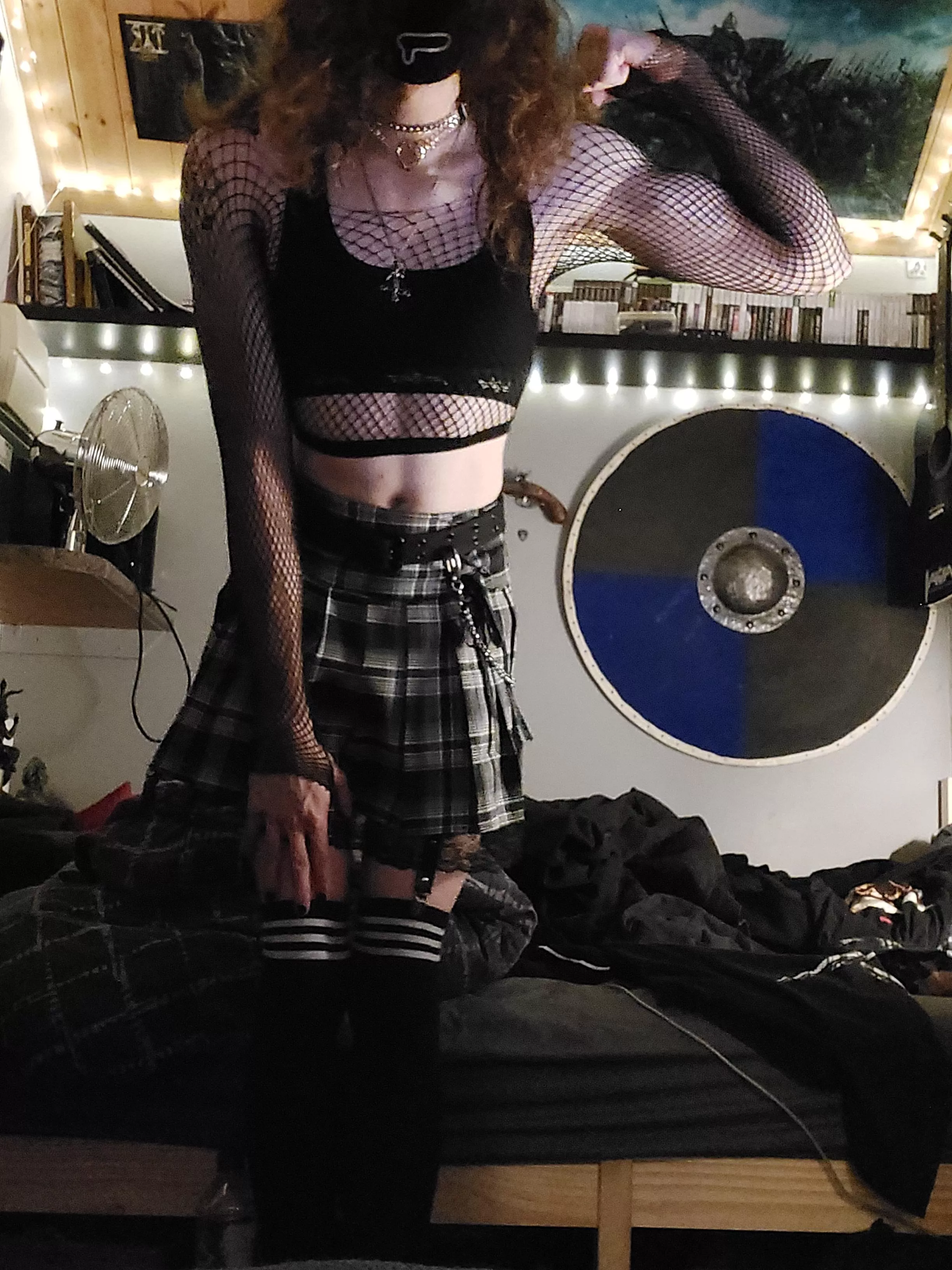 what's everyone's opinions on muscular femboys? :3