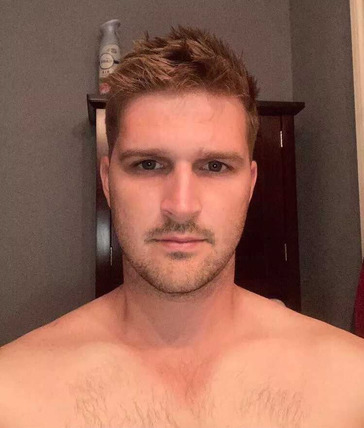 Woke up early just to grind some Valo and Genshin haha. Happy weekends everyone :)