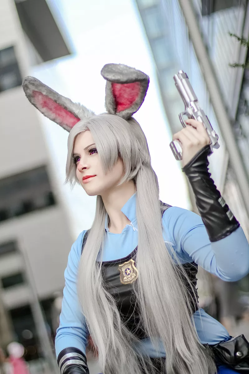 Judy Hopps from Zootopia Cosplay by Yunakairi
