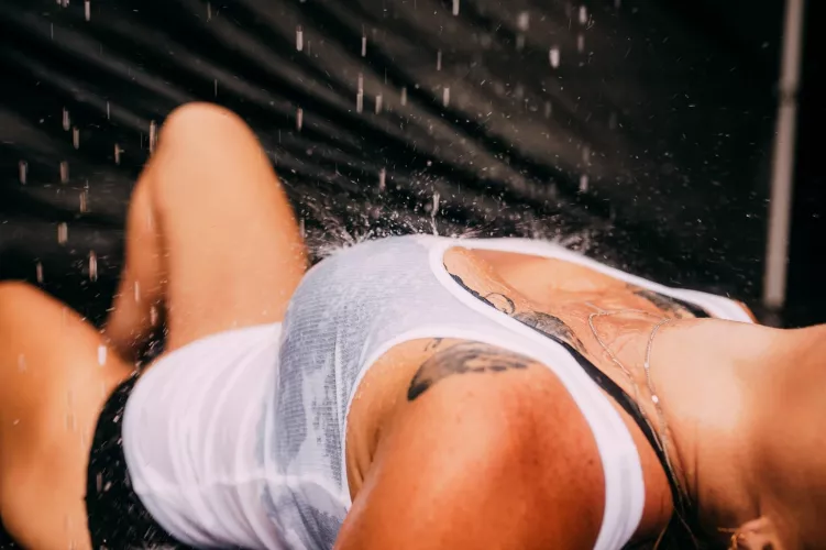 Wet T-shirt contest coming up! Check out my only fans to see what’s under that bra. Link in my bio 🍒