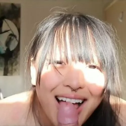 I found a 13s video of her, anybody have the full video?