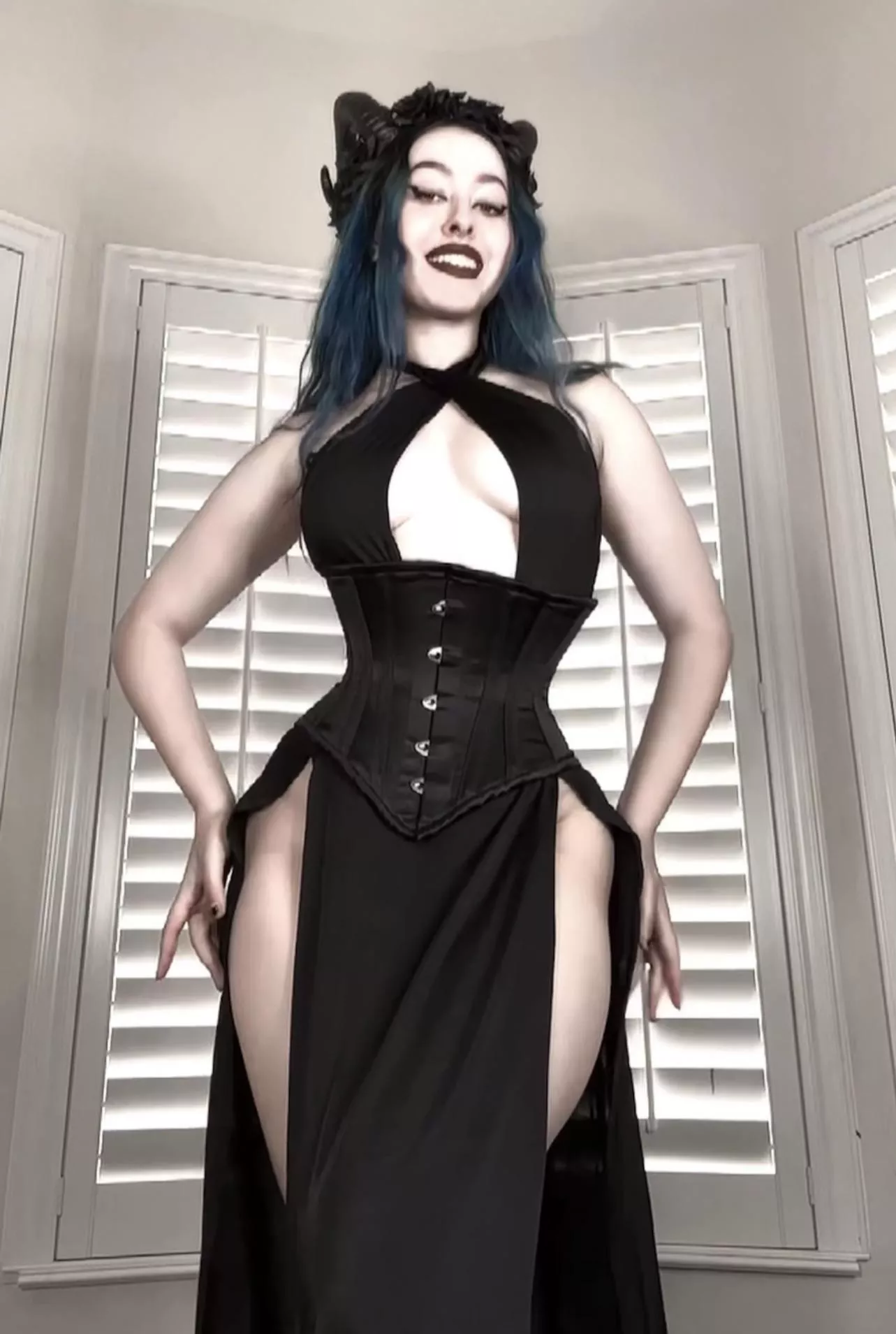 Lil satin moment 🖤